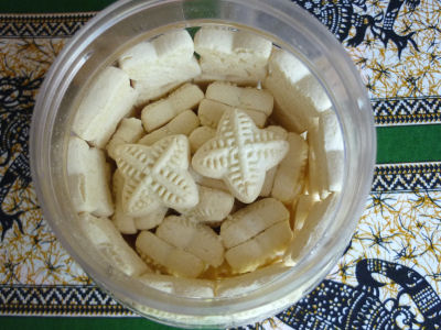 Kuih bangkit