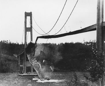 Tacoma Narrows Bridge collapse